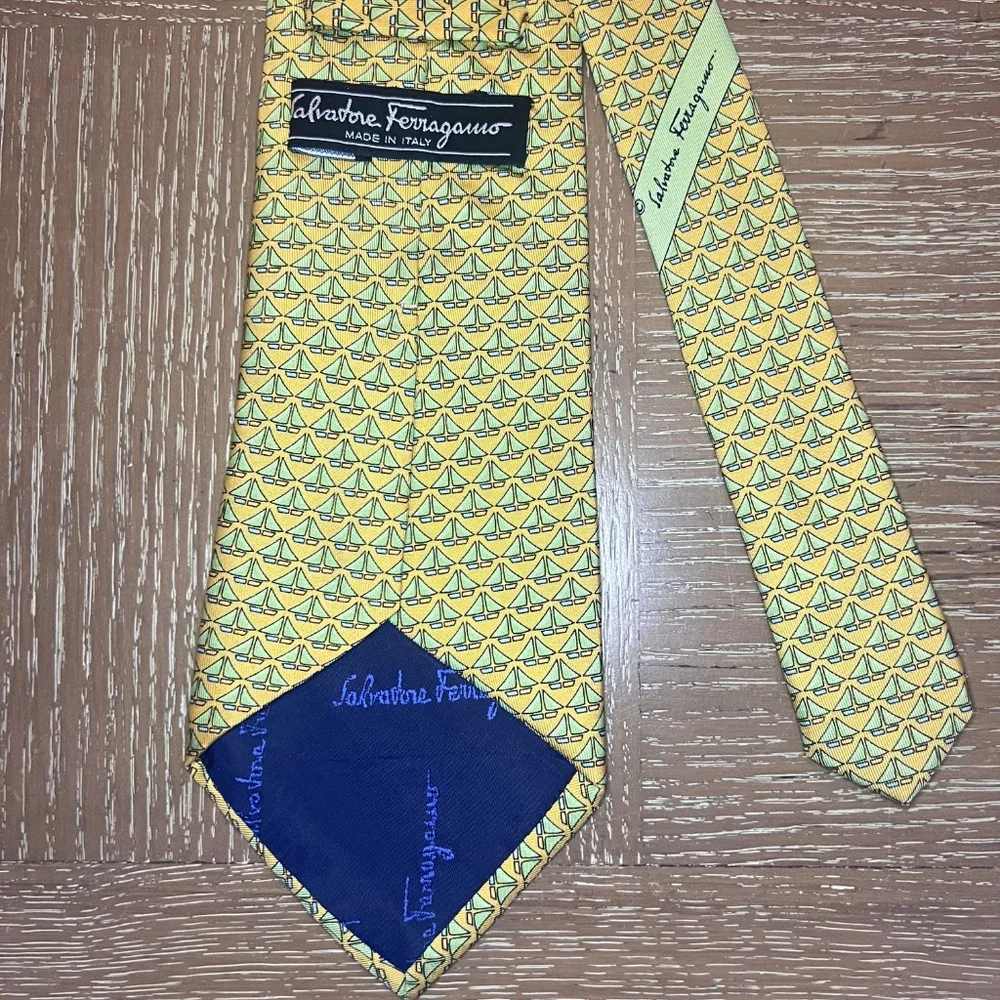 Salvatore Ferragamo Yellow 100% Silk Tie with Light Blue Sailboats - Picture 4 of 6